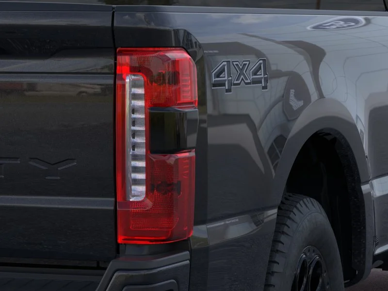 New 2026 Agate Black Metallic Ford XLT image 21