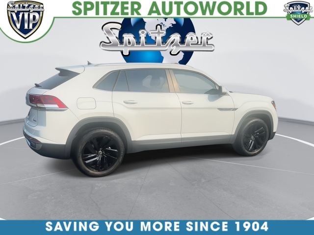 Used 2023 White Volkswagen 3.6L V6 SE w/Technology image 10