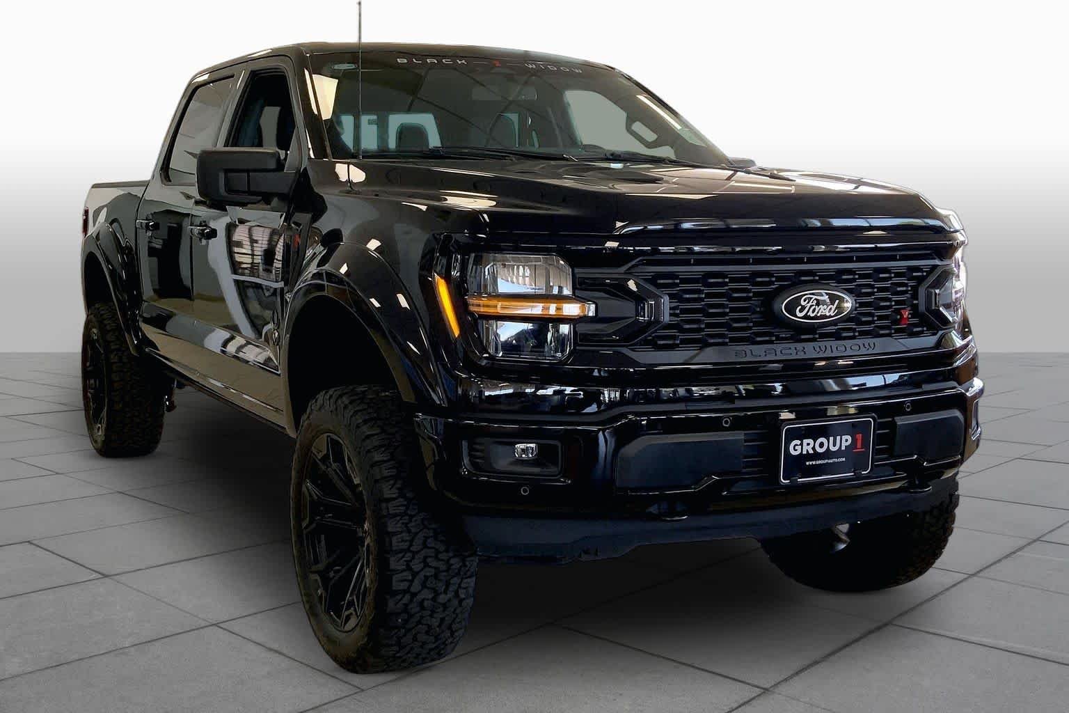 New 2026 Agate Black Metallic Ford XLT image 2