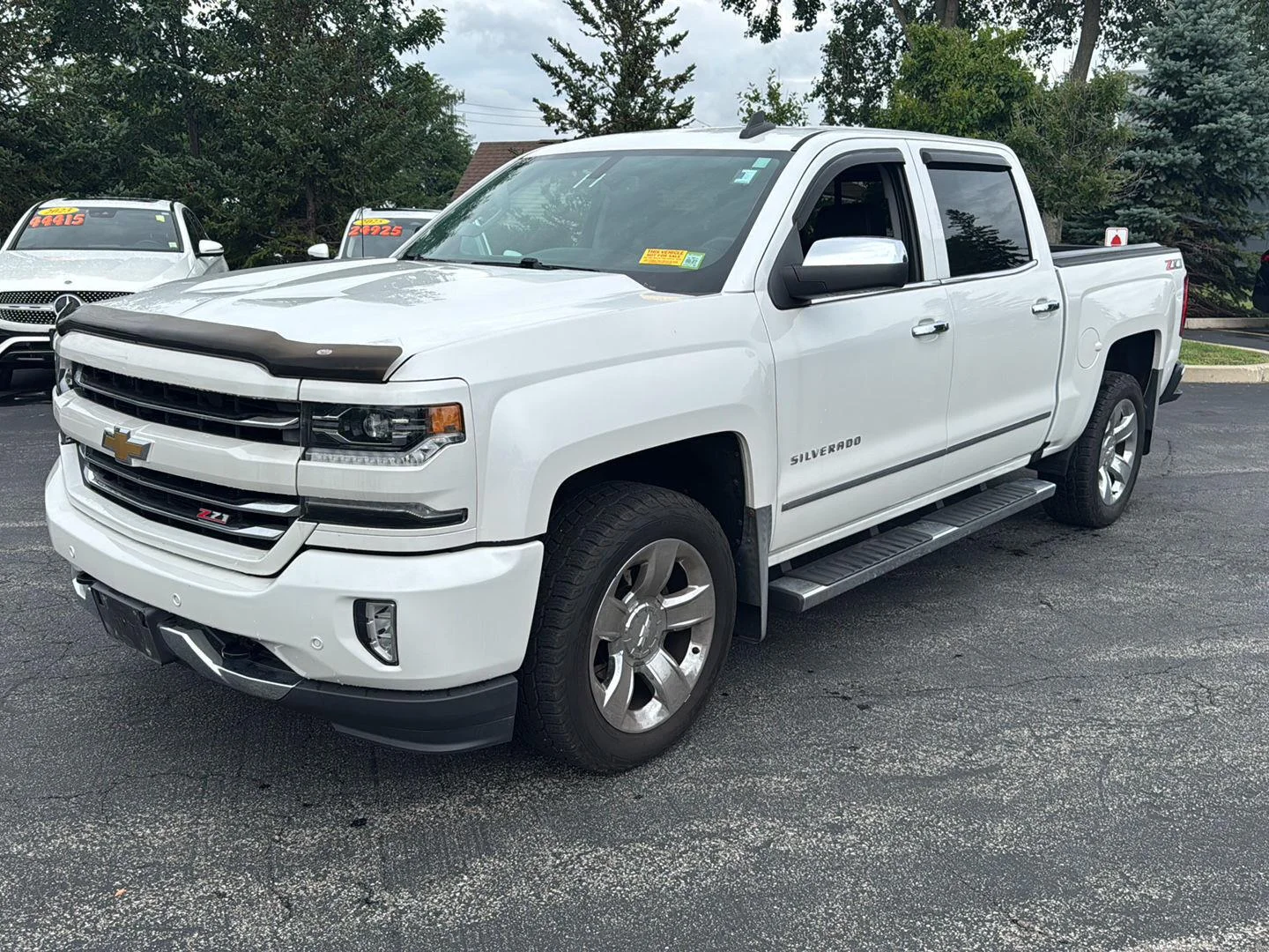 Used 2018 Iridescent Pearl Tricoat Chevrolet LTZ image 2
