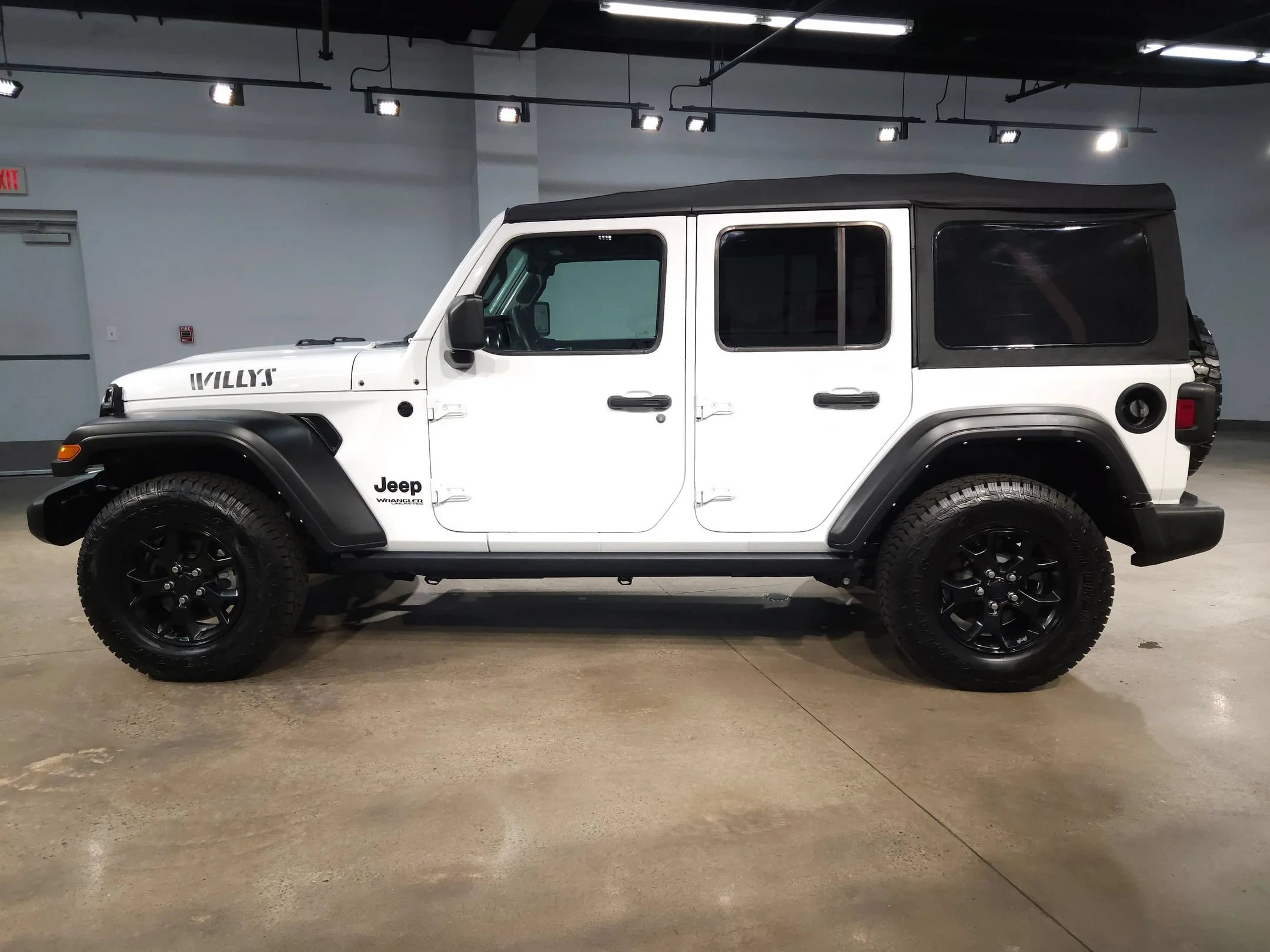 Used 2022 Bright White Clearcoat Jeep Unlimited Willys Sport image 4