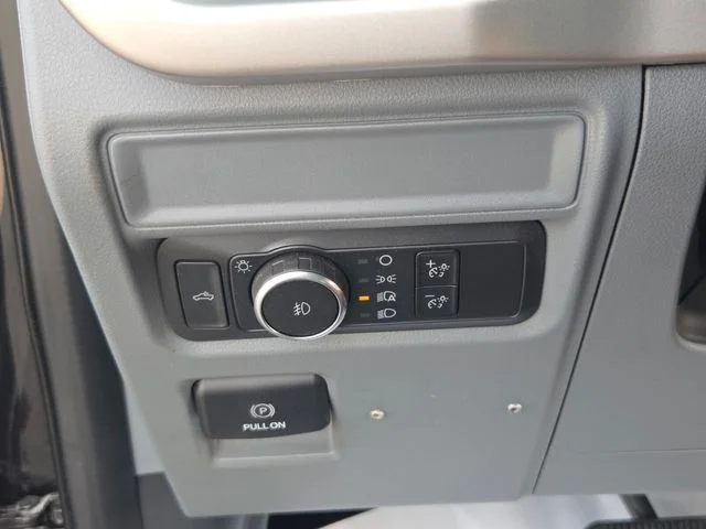 Used 2021 Black Ford XLT image 25