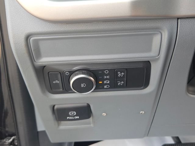 Used 2021 Black Ford XLT image 25
