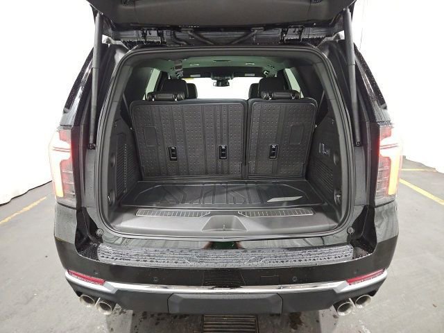 2025 Chevrolet Tahoe Premier - Photo 13