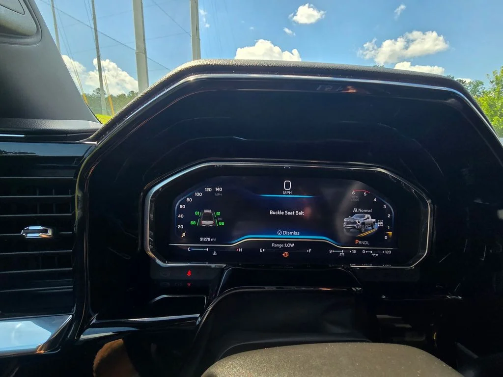 Used 2025 White Chevrolet LT image 64