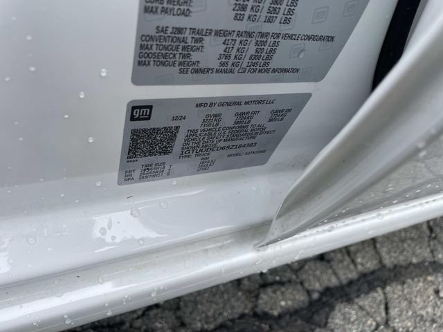 Certified Used 2025 Summit White GMC SLT image 21