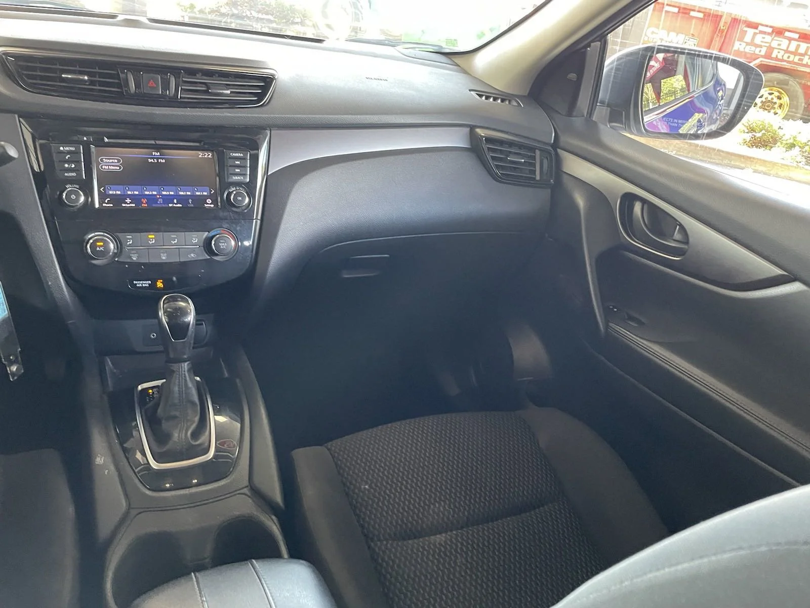 2022 Nissan Rogue Sport S - Photo 14