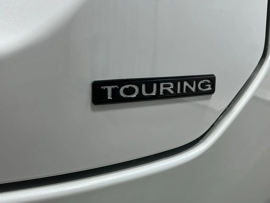 New 2026 Platinum White Pearl Honda Touring image 6