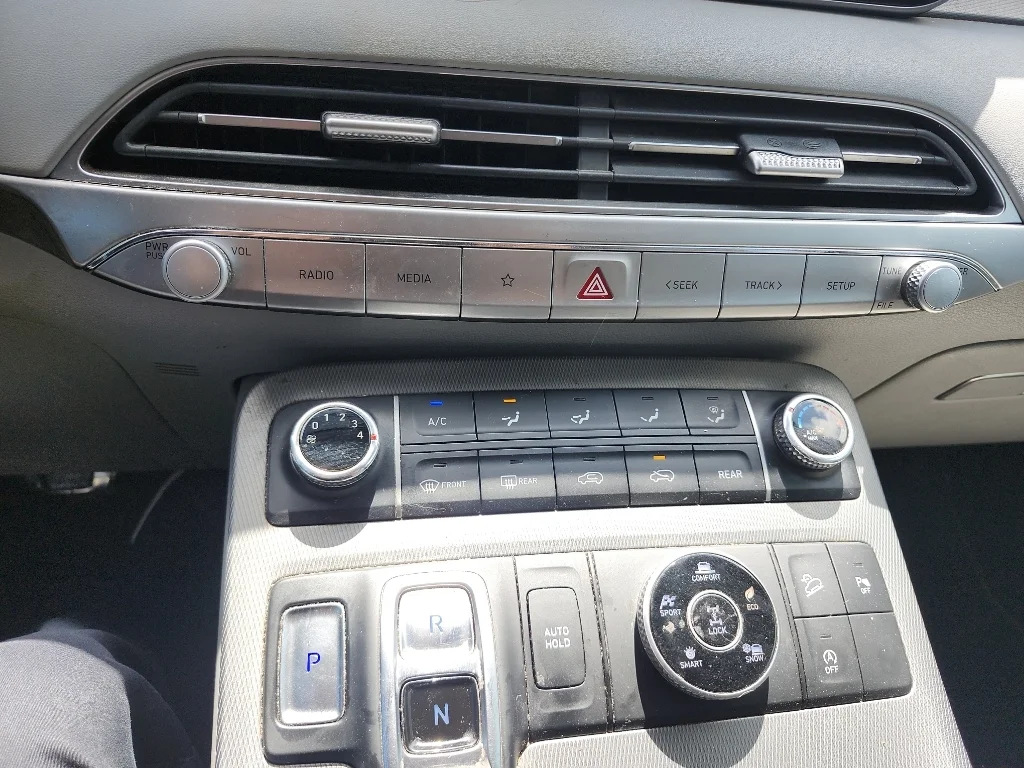 Used 2022 Steel Graphite Hyundai SE image 20