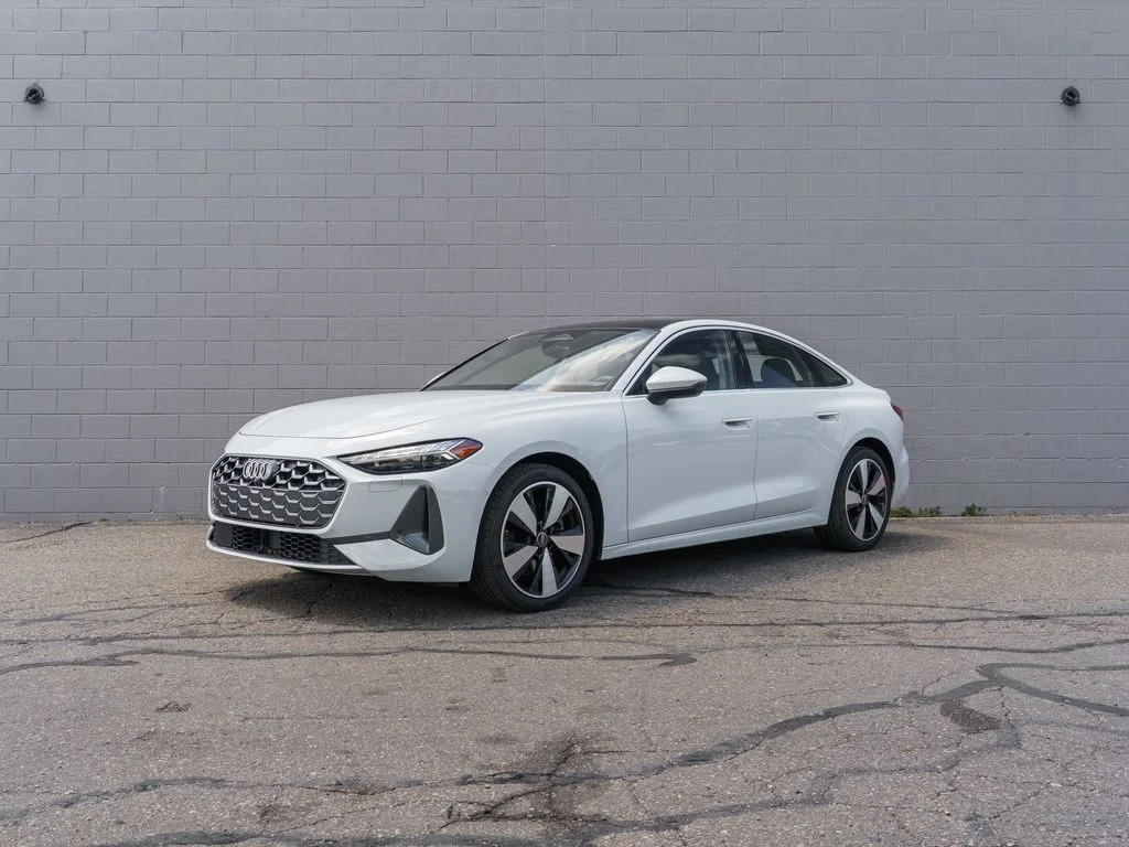 Used 2025 White Audi  image 1