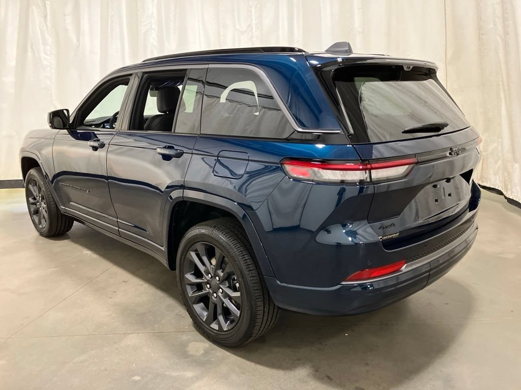 New 2026 Fathom Blue Pearl-Coat Exterior Paint Jeep Limited Reserve image 26