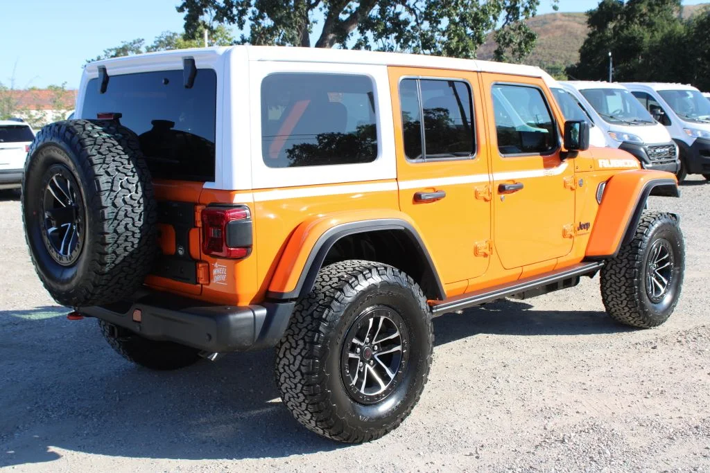 New 2026 Joose Exterior Paint Jeep Rubicon X image 4