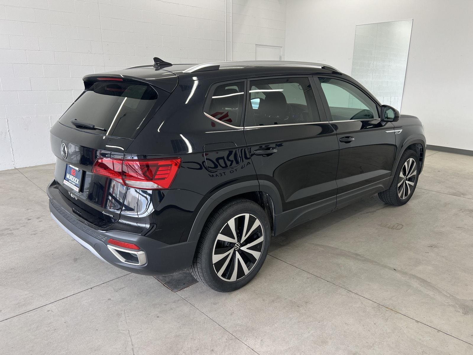2023 Volkswagen Taos SE - Photo 11