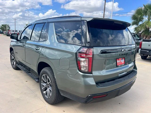 Used 2024  Chevrolet Z71 image 4