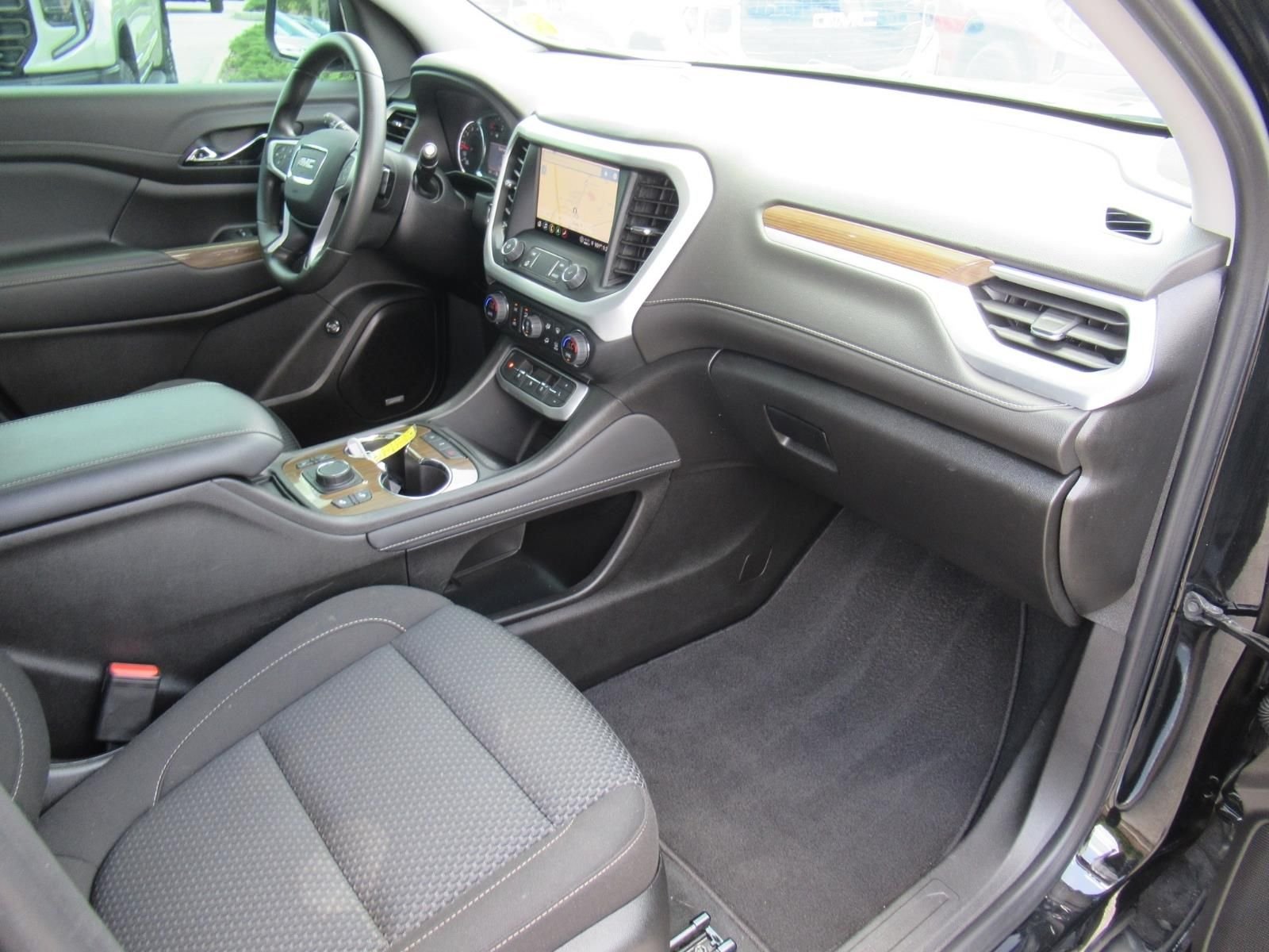 Used 2023 Black GMC SLE image 11