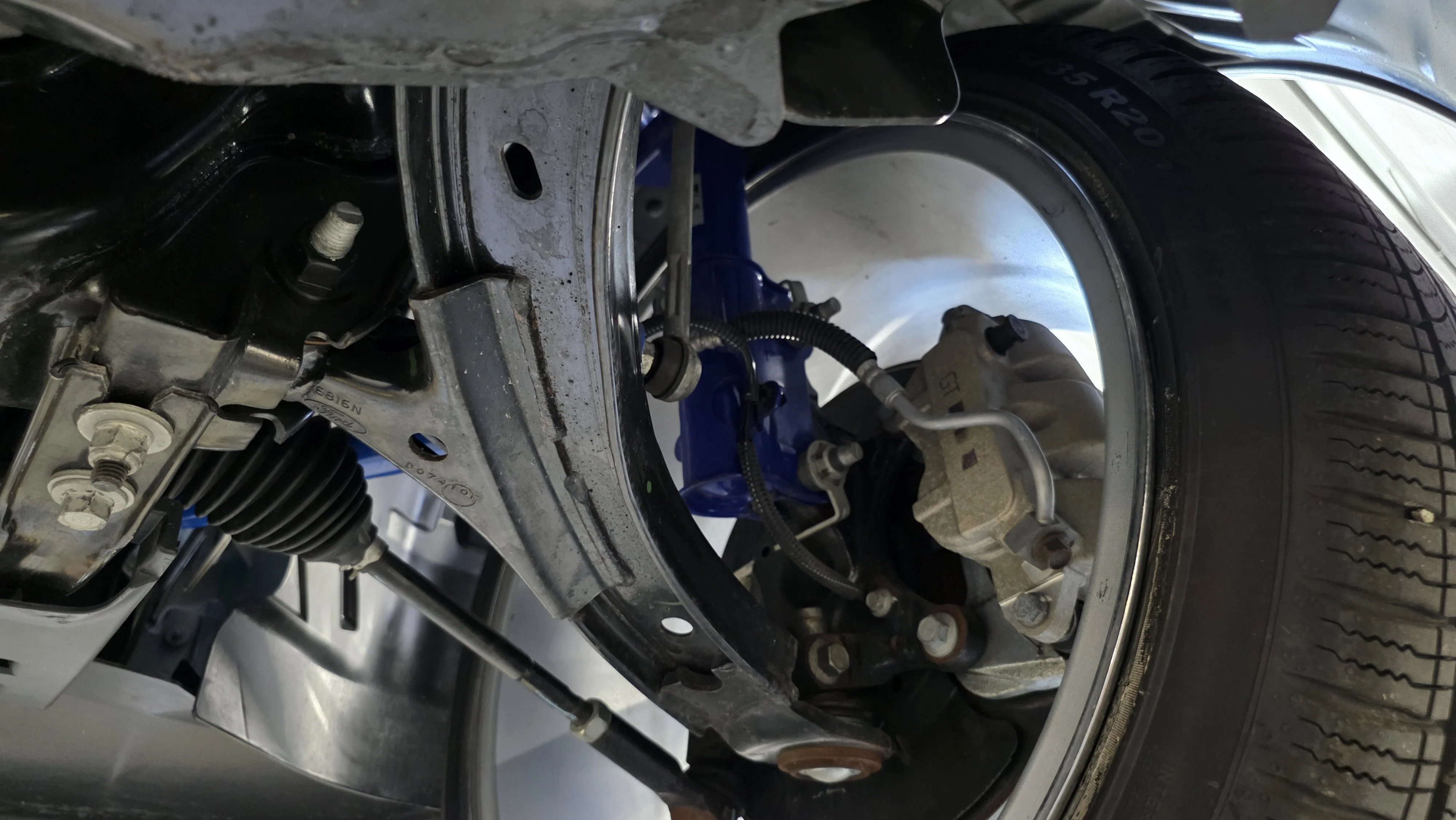 Used 2011 Performance White Ford GT Premium image 73