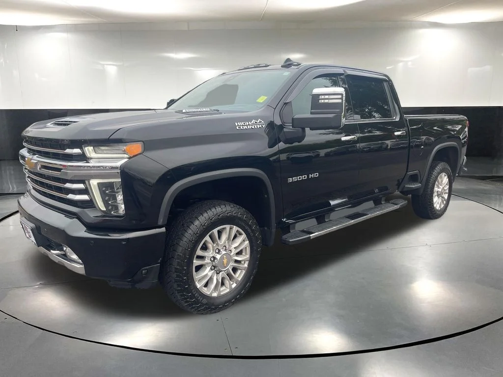 Certified Used 2022 Black Chevrolet High Country image 8
