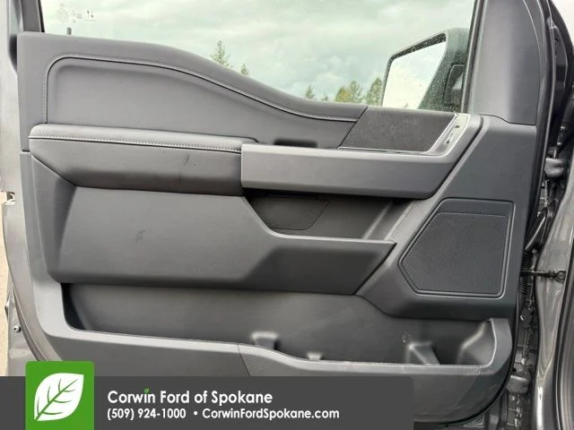 New 2026 Carbonized Gray Metallic Ford XLT image 17