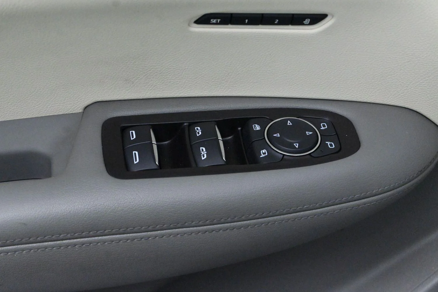 Used 2020 Radiant Silver Metallic Cadillac AWD Premium Luxury image 13