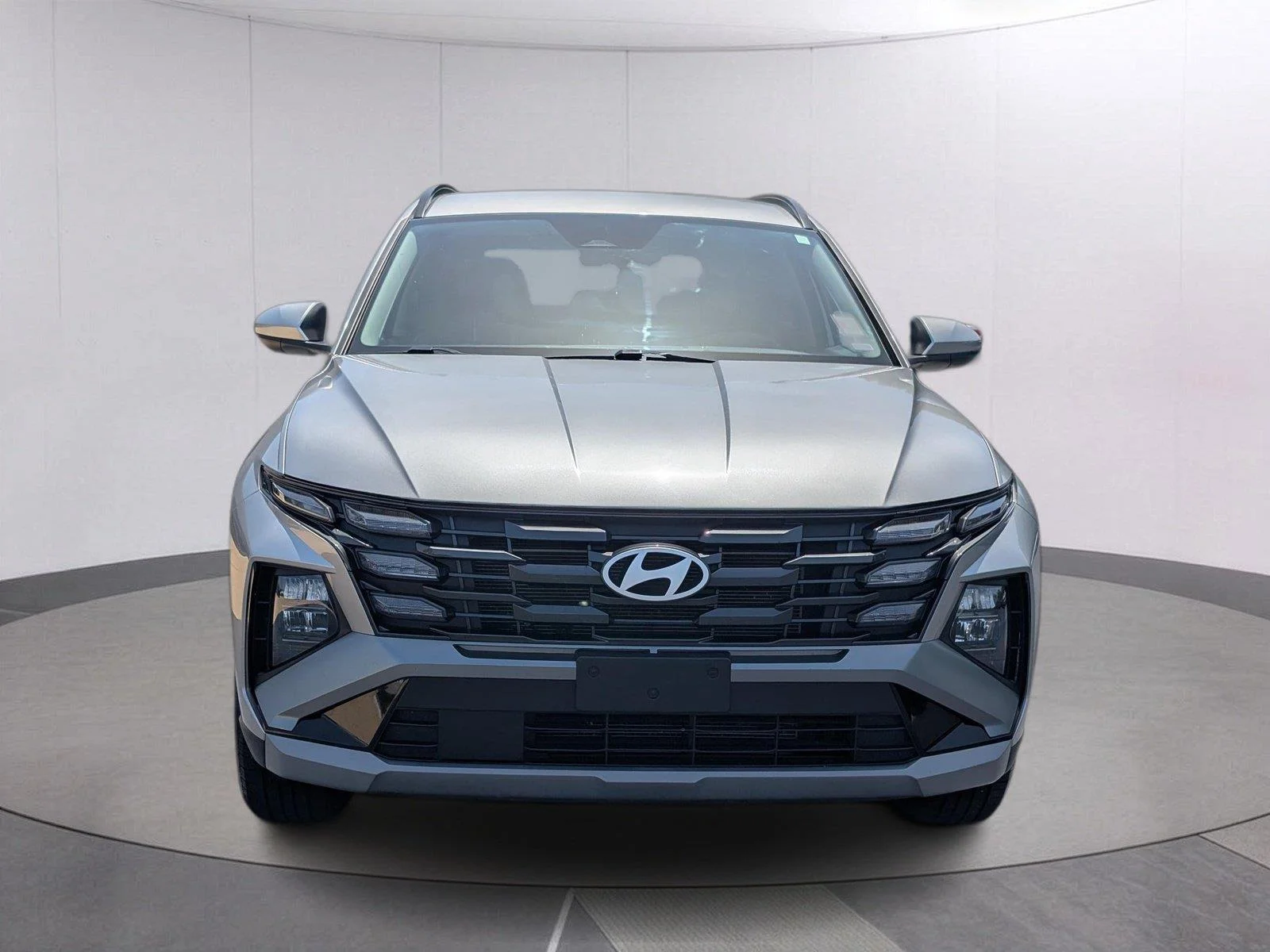 Used 2025 Shimmering Silver Hyundai SEL image 8