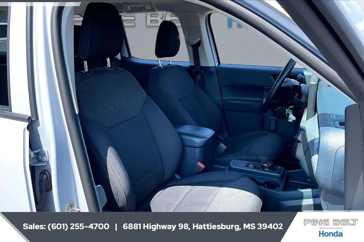 Used 2025 Space White Ford XL image 6