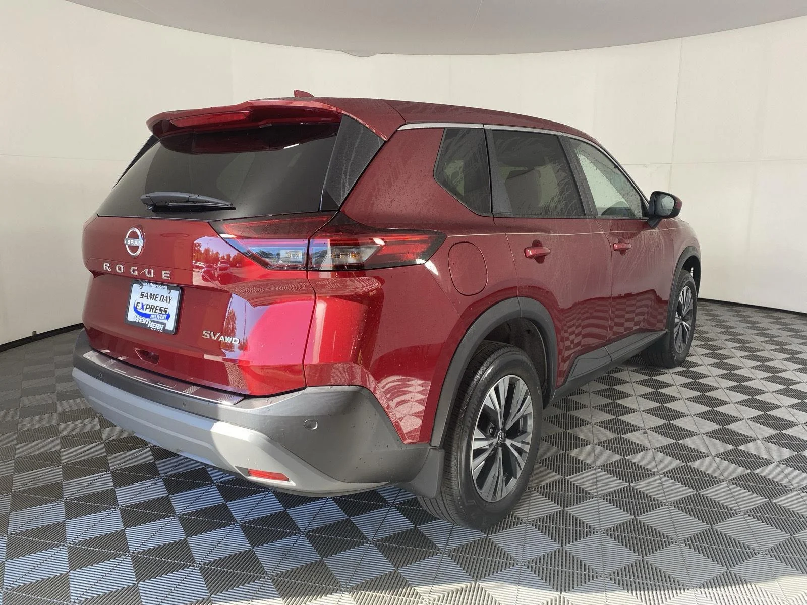 Used 2023 Scarlet Ember Tintcoat Nissan SV image 5