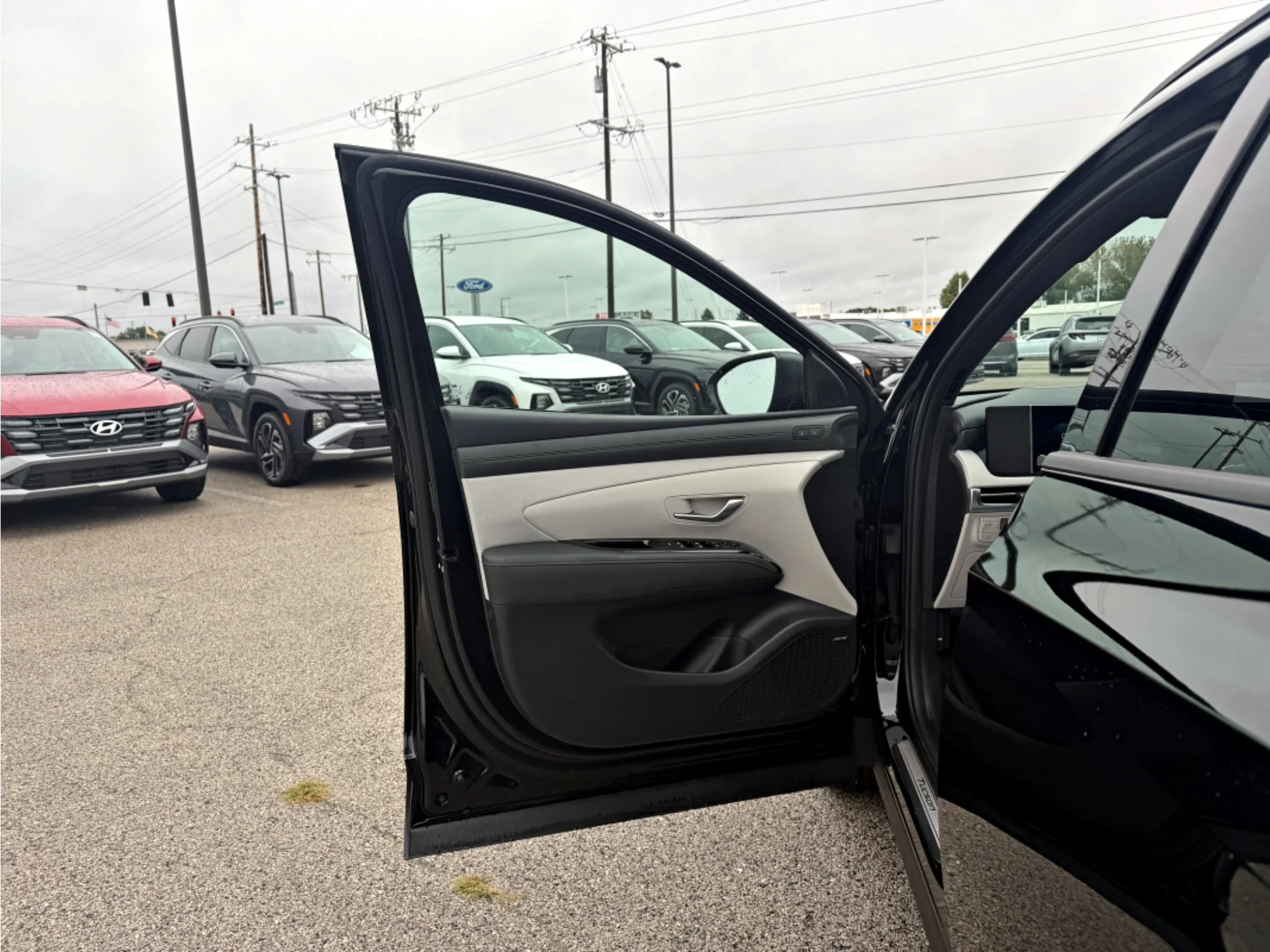 New 2026 Phantom Black Hyundai Limited image 17