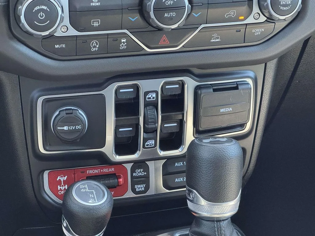 Used 2025 Blue Jeep Rubicon image 19