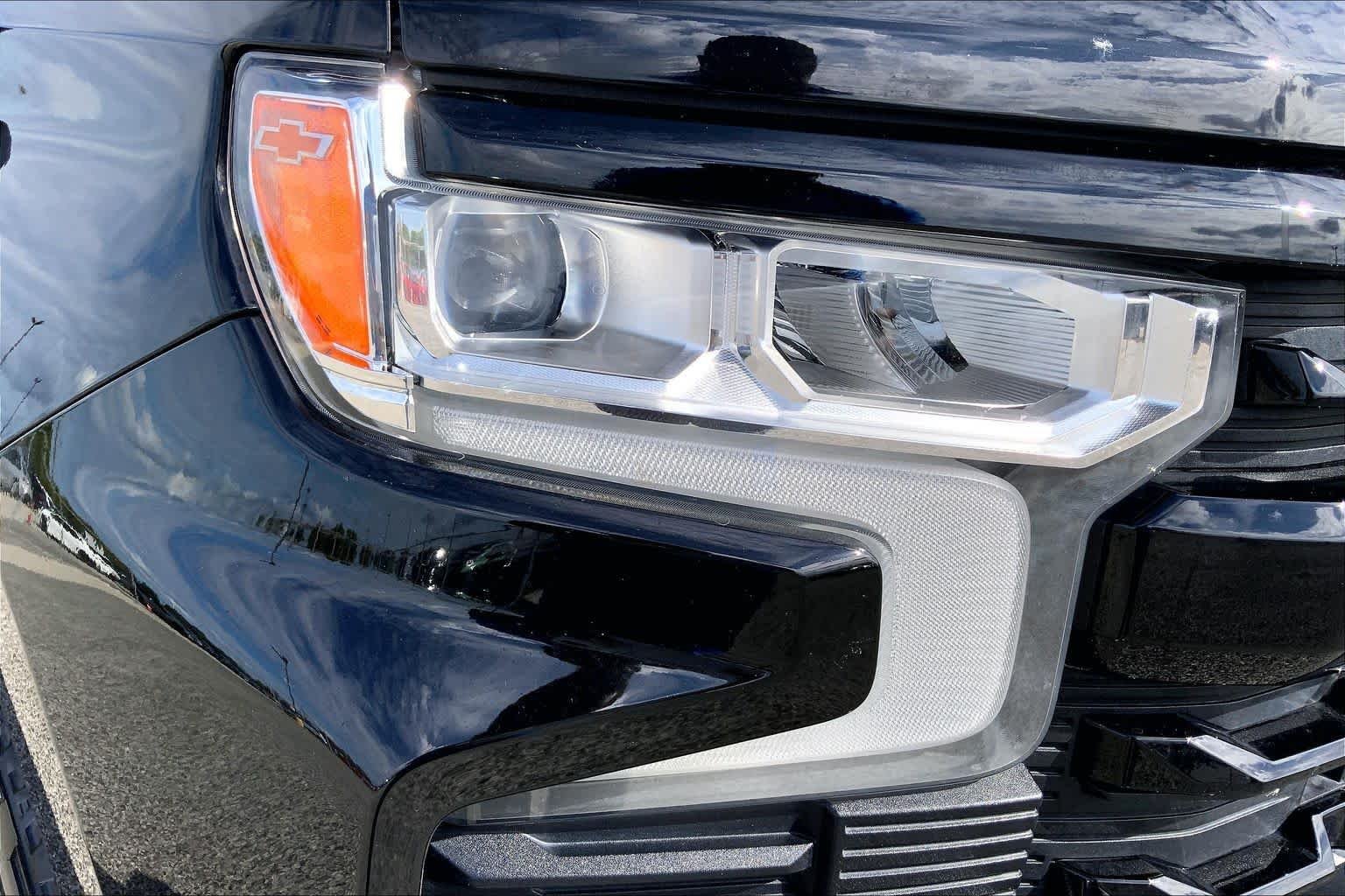 Used 2023 Black Chevrolet RST image 27