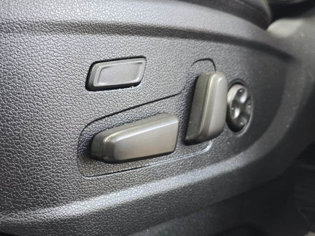 Used 2020 Black Hyundai Limited image 29
