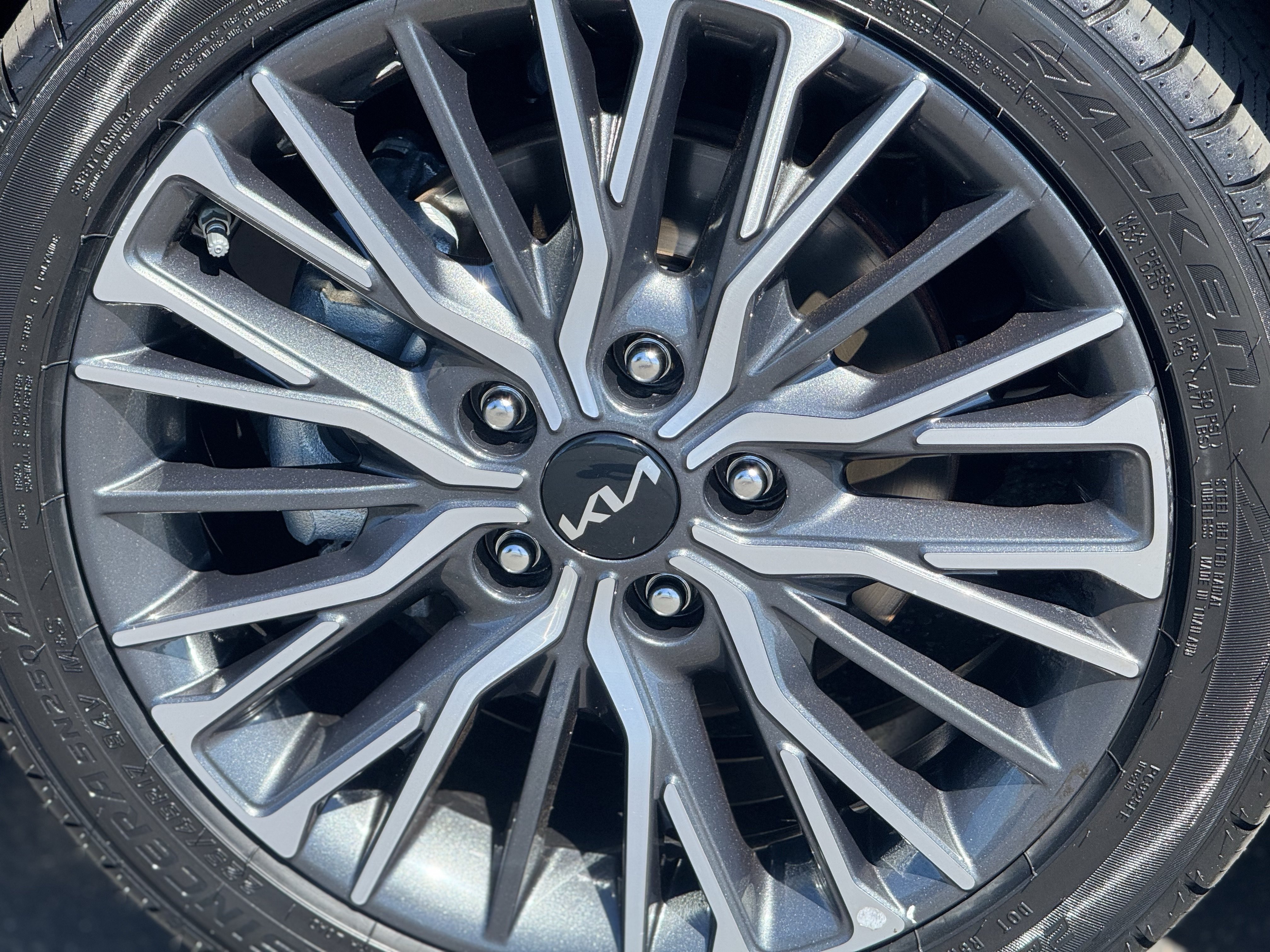 2023 Kia Forte GT-Line - Photo 8