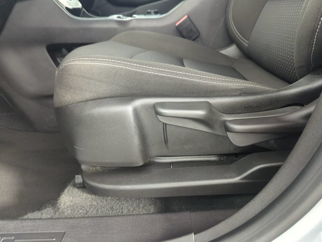 Used 2024 Sterling Metallic GMC SLE image 12