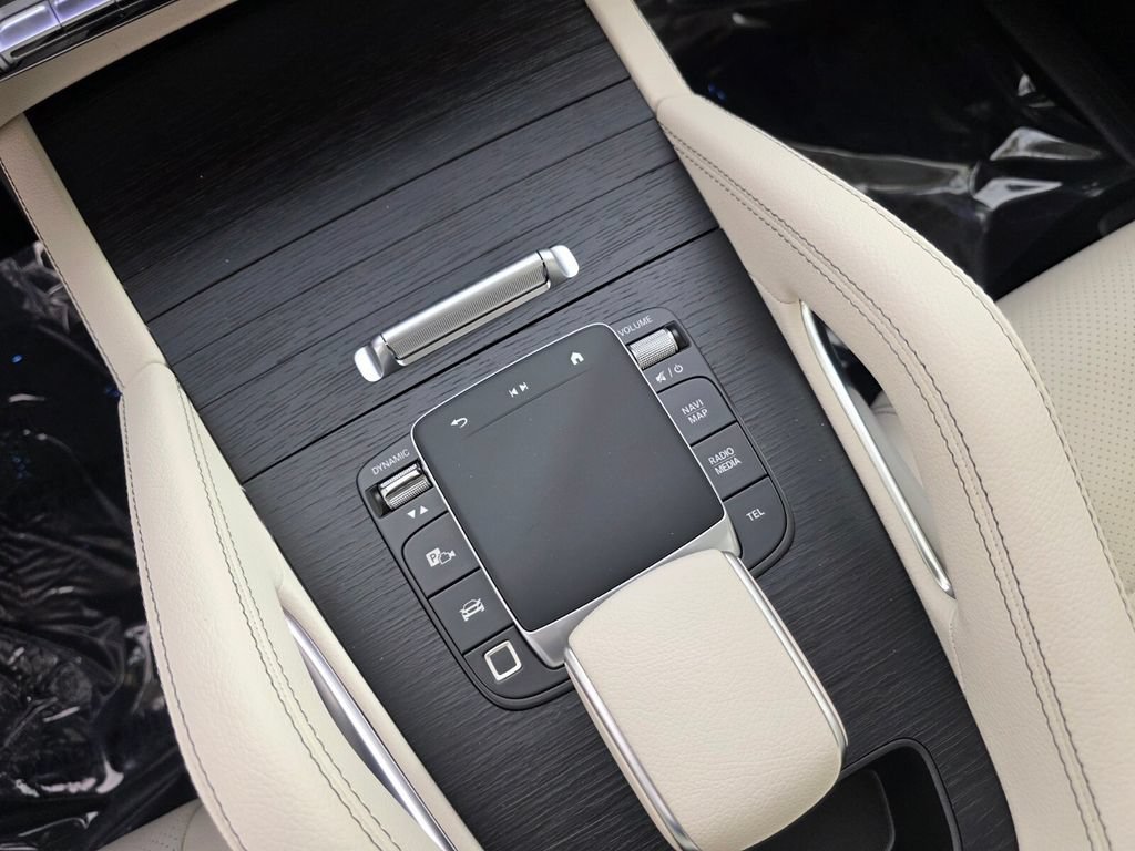 New 2026 Polar White Mercedes-Benz GLE 450 image 31