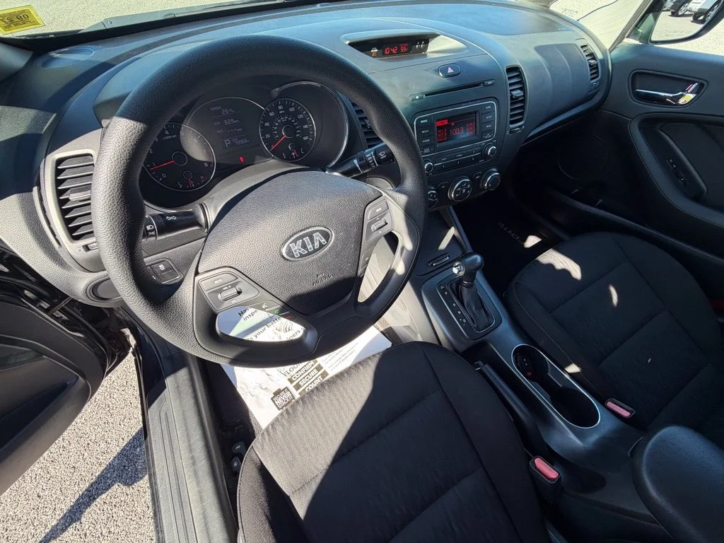 Used 2016 Black Kia LX image 12
