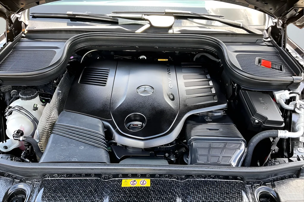 Used 2024 Black Mercedes-Benz GLS 450 image 29