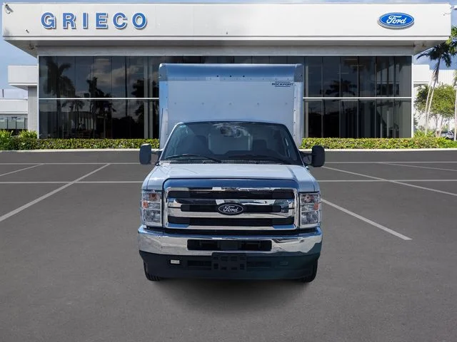 New 2026 Oxford White Ford E-450 DRW image 18