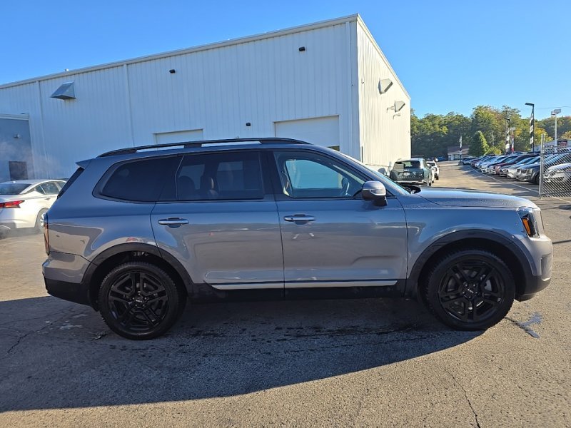 Used 2023 Silver Kia EX X-Line image 9