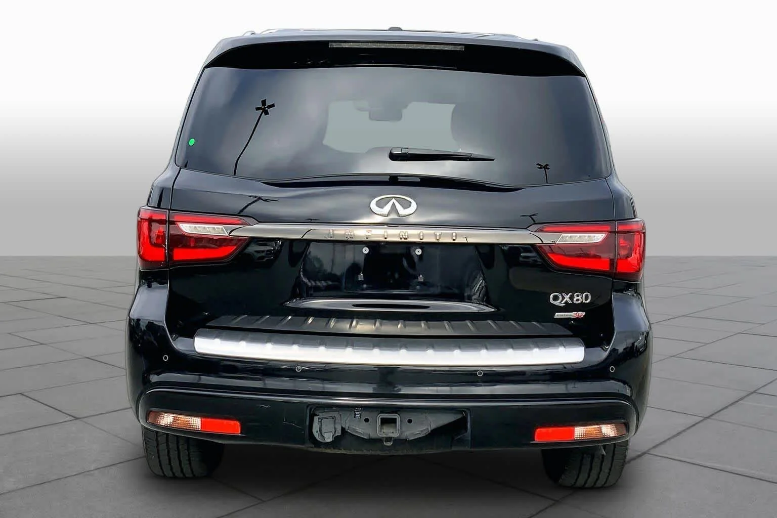 Used 2020 Black Obsidian INFINITI LUXE image 5