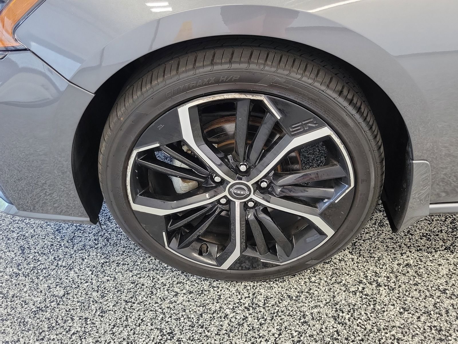 Used 2024 Gray Nissan 2.5 SR image 5