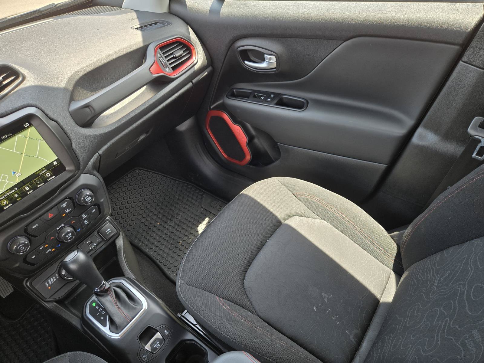 2023 Jeep Renegade Trailhawk - Photo 15