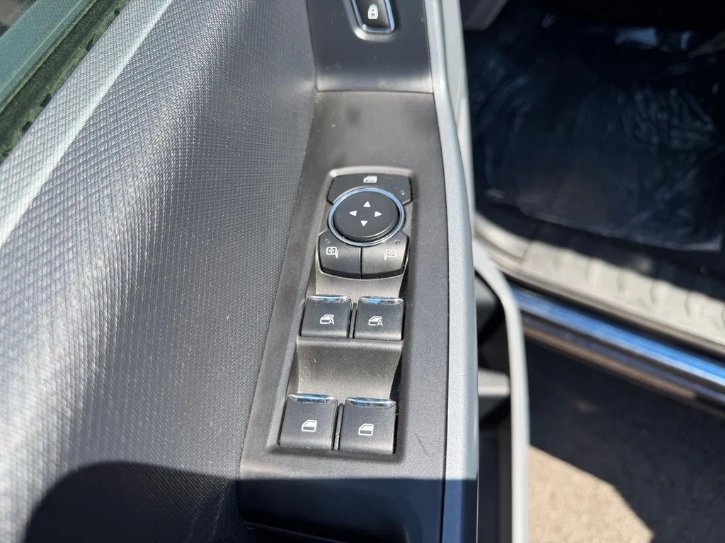 Used 2023 Blue Metallic Ford XLT image 14