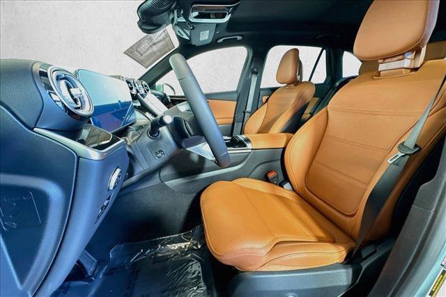 New 2026 Verde Silver Metallic Mercedes-Benz GLC 300 image 48