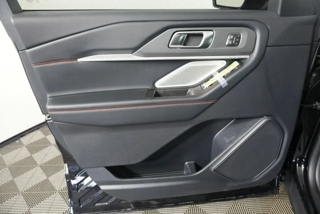 New 2026 Agate Black Metallic Ford ST image 27