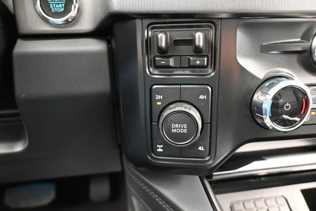 Used 2026 Avalanche Ford Platinum image 31