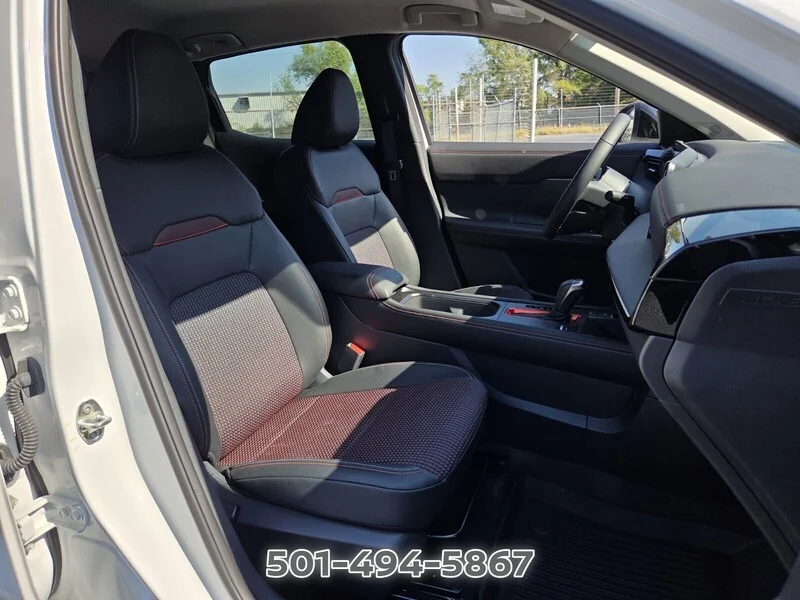 Used 2026 Aspen White NISSAN SR image 15