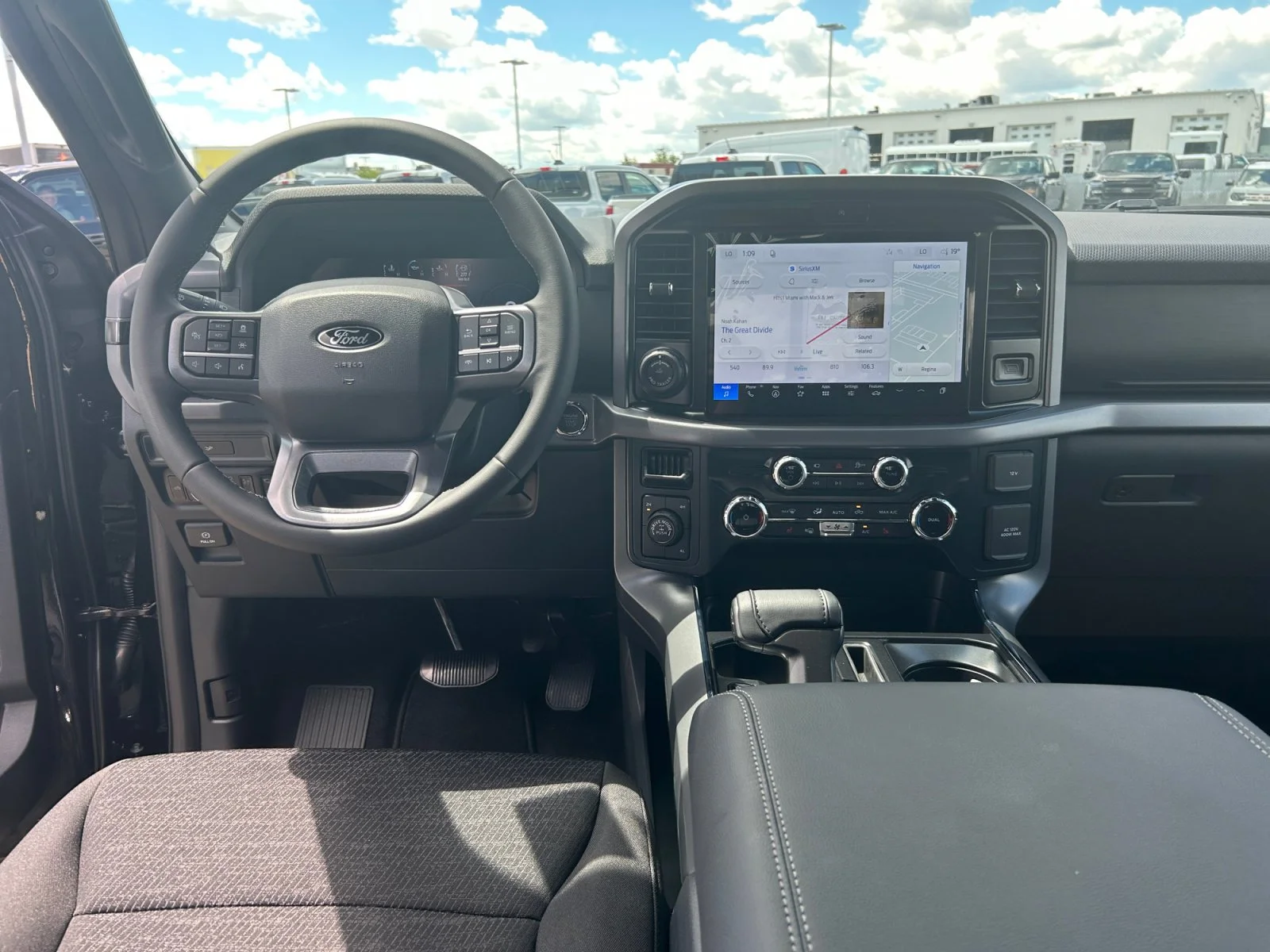 New 2026 Agate Black Metallic Ford XLT image 19