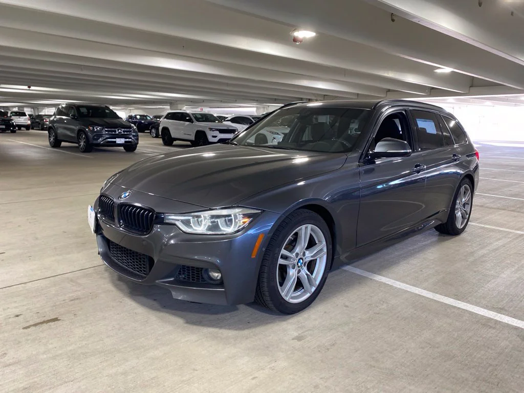 Used 2017  BMW 328d xDrive image 1