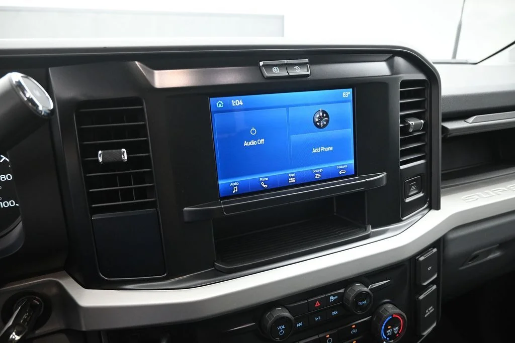 New 2026 Carbonized Gray Metallic Ford XLT image 13