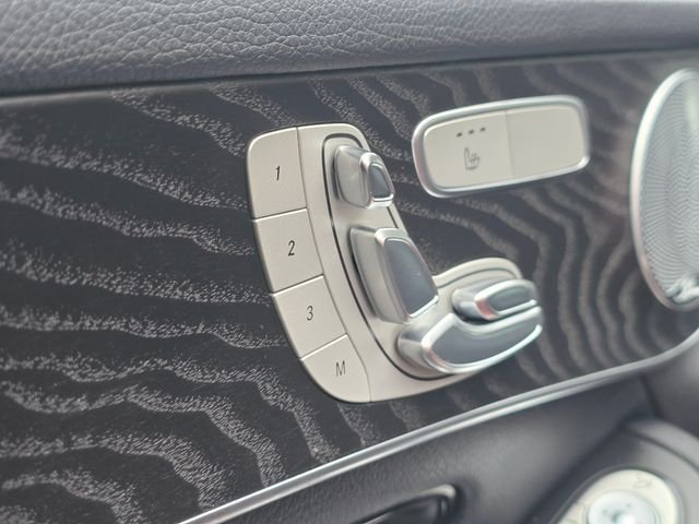 2017 Mercedes-Benz GLC GLC300 - Photo 25