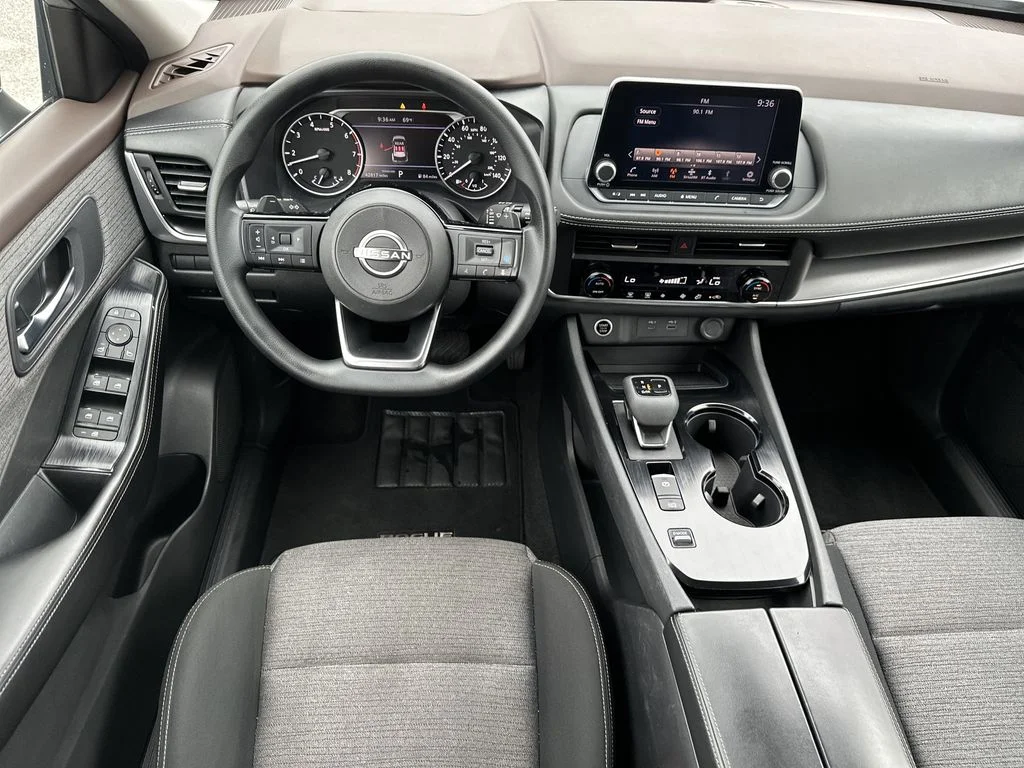 2023 Nissan Rogue SV - Photo 16